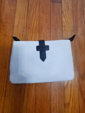 diptyque White and Black Cosmetic Pouch